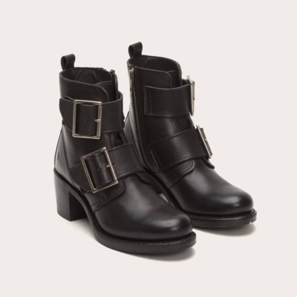 Frye Sabrina Double Buckle Boots, size 7, Black Leather